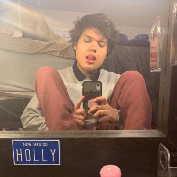 Meet your Posher, Jeffrey - Picture 1 of 1